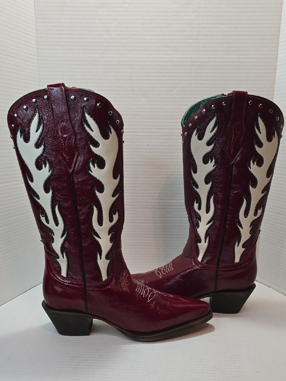 Corral Women's Embroidery Leather Red Zip Up Boots